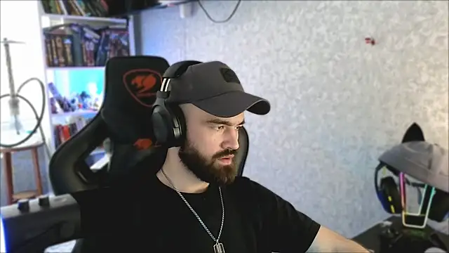 _Mostly_のライブXXXチャット