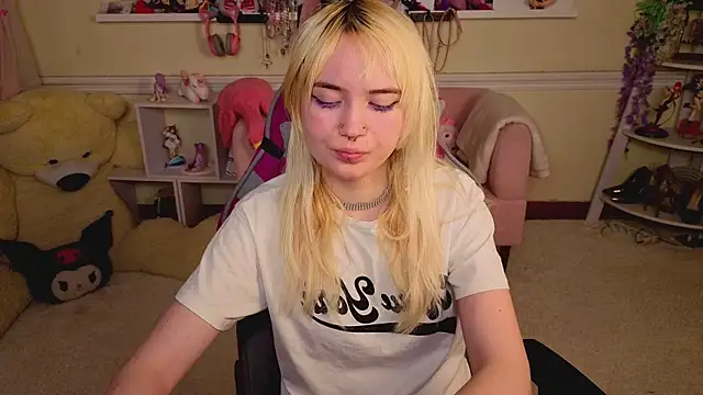 Iris_Ivory's Live XXX Chat