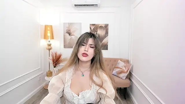 AnneTLi Chat XXX in diretta