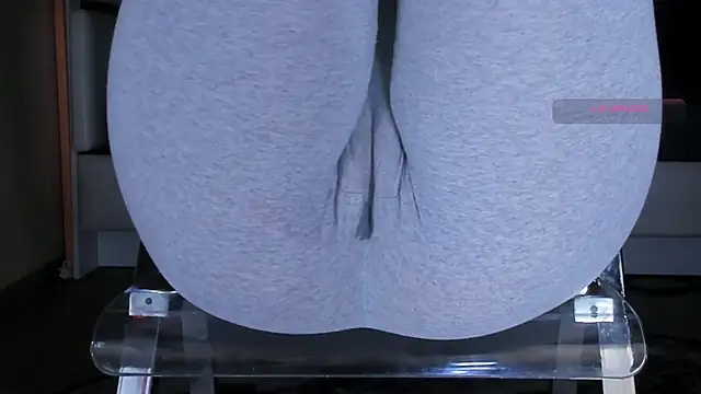 Chat XXX en directo de Cameltoe_squirt_inPants