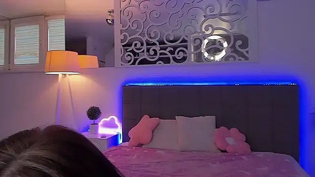 LuisaClover 现场XXX聊天