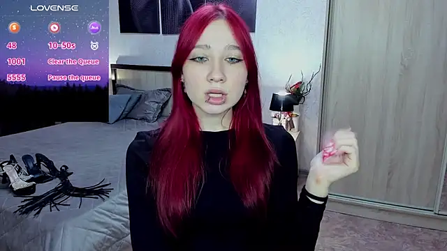 AdrianWild Adlı Modelin Canlı XXX Sohbeti