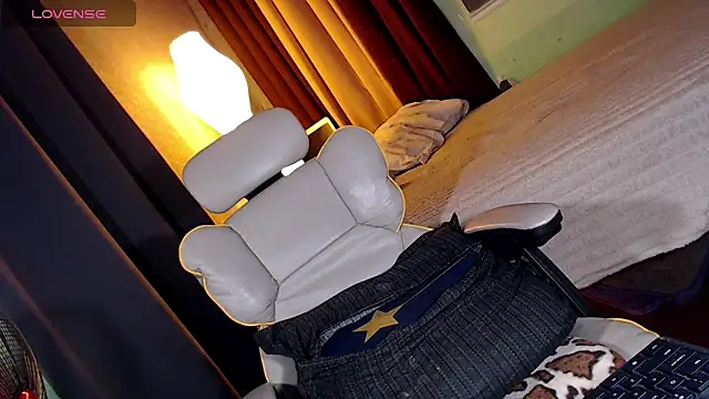 Creamycum_celinexx 现场XXX聊天