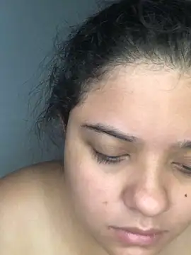 luisahot_9727 Adlı Modelin Canlı XXX Sohbeti