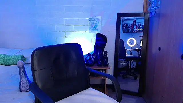 Chat XXX en directo de Amy66