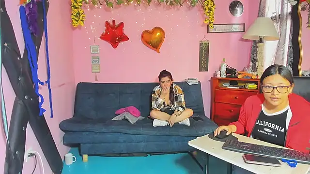 lesbiancuple Webcam show