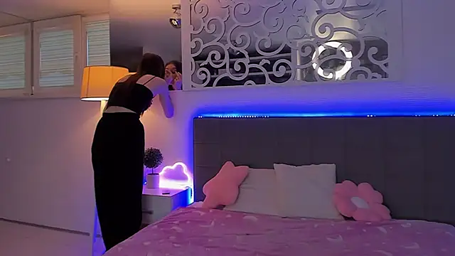 Chat +18 de LuisaClover ao vivo