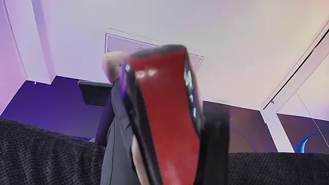 _Jade_16's Live XXX Chat