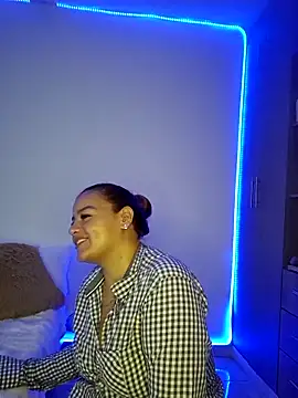 Chatroom XXX en direct de Foxylisaflores