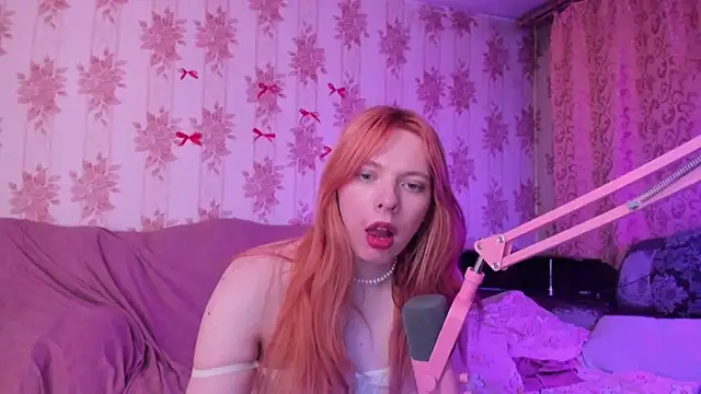 Cutie_Bambi 在線直播表演