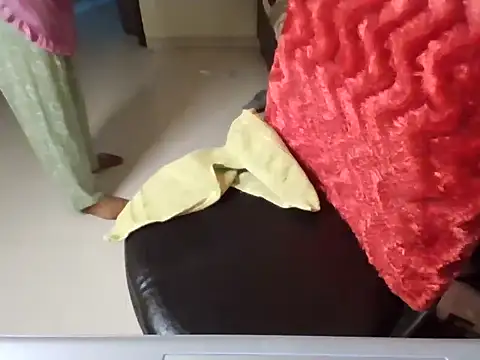 MakeMeCumAhhn Live XXX chat