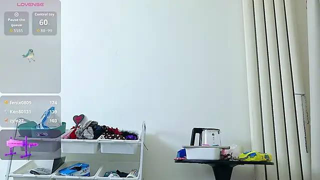 fox-yiyi Chat XXX in diretta