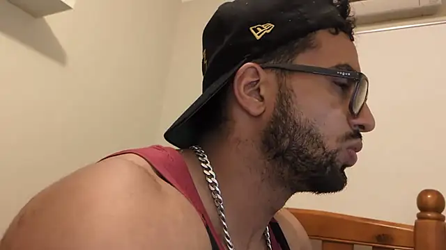 robin103666 Show Webcam