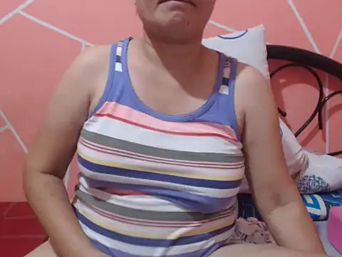 _wetty_kitty_ Show in webcam