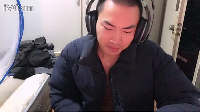 dyjdddttj's Live XXX Chat