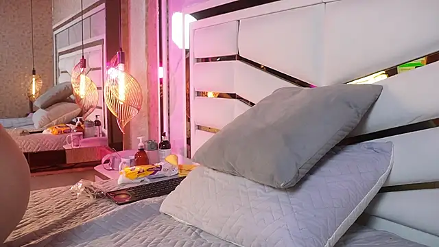 ambar_rosse25's Live XXX Chat