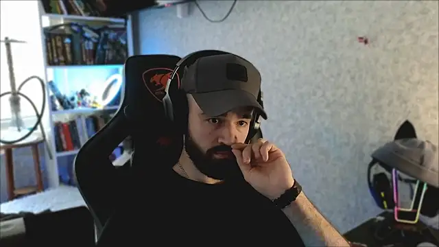 _Mostly_ Adlı Modelin Canlı XXX Sohbeti