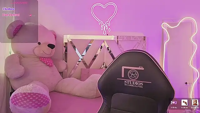 SABRIINA_TAY 现场XXX聊天