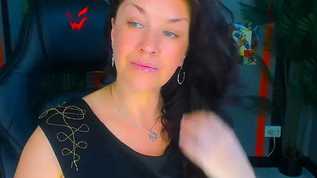 AnaMills Chat XXX in diretta