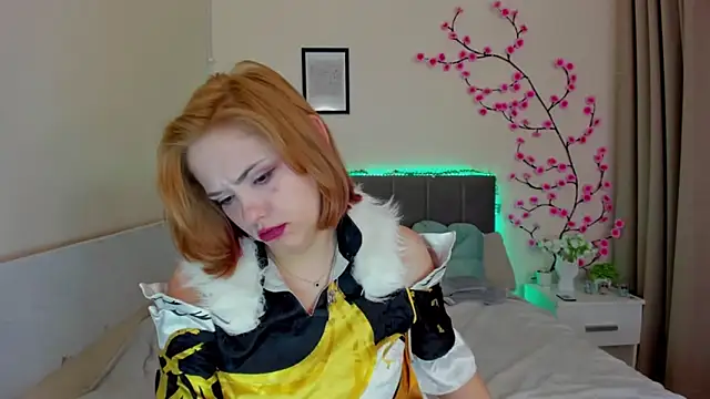 DellaRows' Live XXX Chat