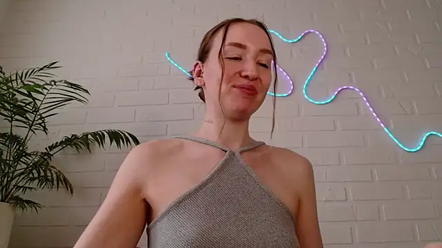 WhitePrincessLuna live XXX chat