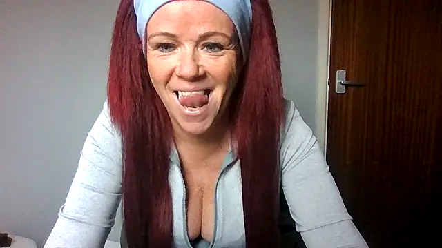 Forbidden-Irish-x Adlı Modelin Web Kamerası Şovu