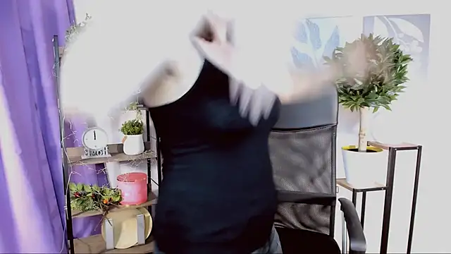 MartaEdamsのライブXXXチャット