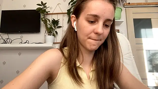 دردشة SweetieKatie الجنسية المباشرة