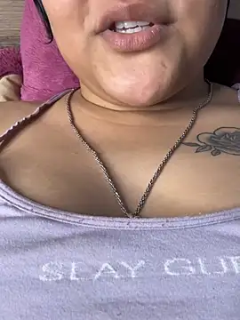 Chat XXX ao vivo de Rosy_BabyDoll