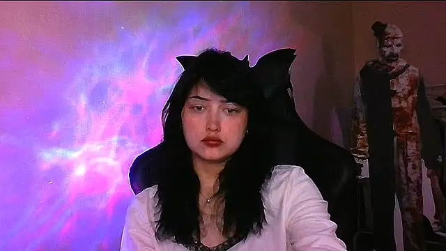 Katarina_Fox_ Live XXX-Chat