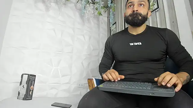 LeonidasKaiser – Kamerová šou