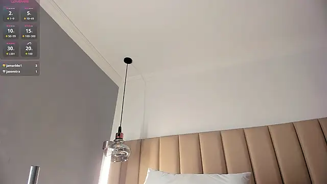 SOFIAGOEZ30: онлайн-секс-чат