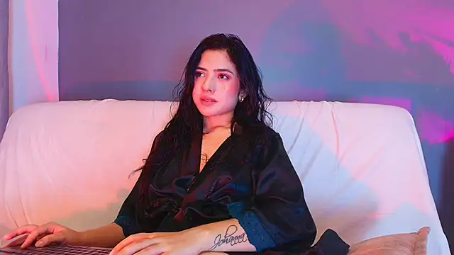 adara_johnson__ 现场XXX聊天