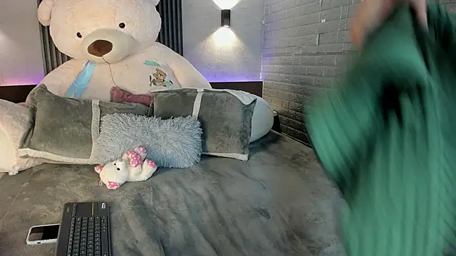 Magic_ivone: онлайн-секс-чат