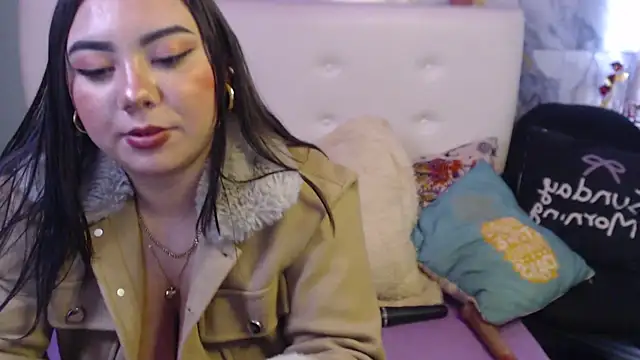 Nicolelewllss: онлайн-секс-чат