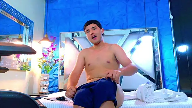 Pokazy przed kamerką – Oliver_Jamees