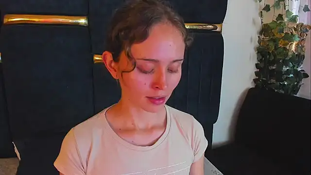 fulfill_fantasies1のライブXXXチャット