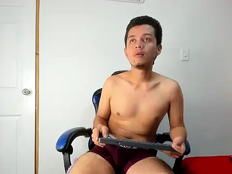 Alejandra_and_James_'s Live XXX Chat