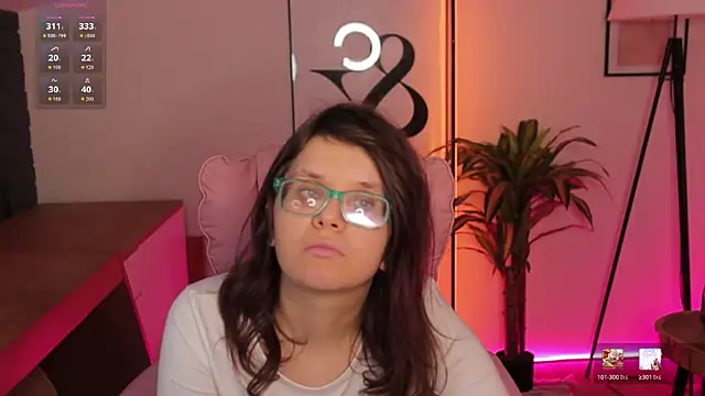 Ariell_Mini: онлайн-секс-чат