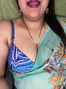 Notty-HotyBhabhiのライブXXXチャット