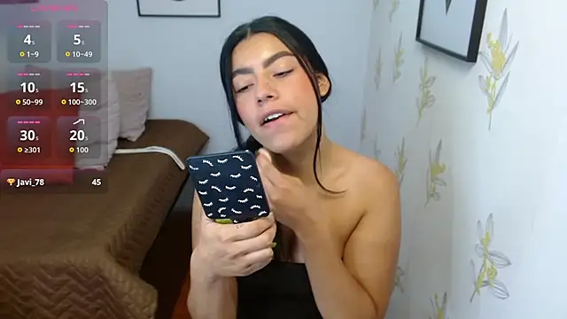 Chatroom XXX en direct de Laia_white