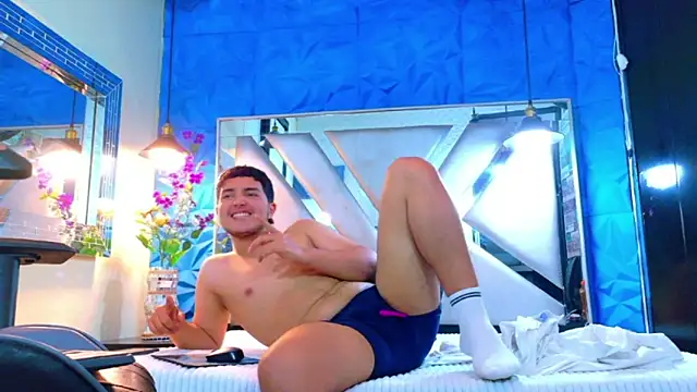 Вебкам-шоу Oliver_Jamees