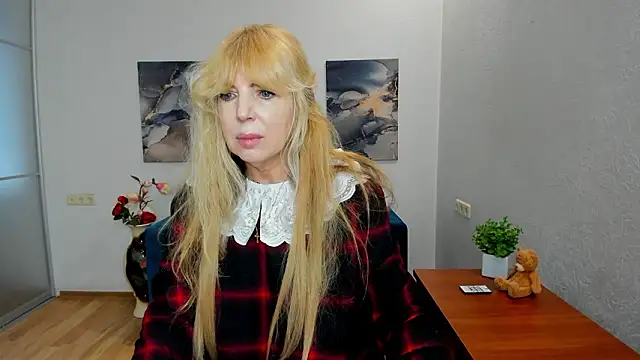 Anna_Diax Chat XXX in diretta