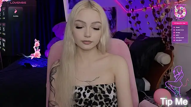 LinaLirian élő XXX-chatje