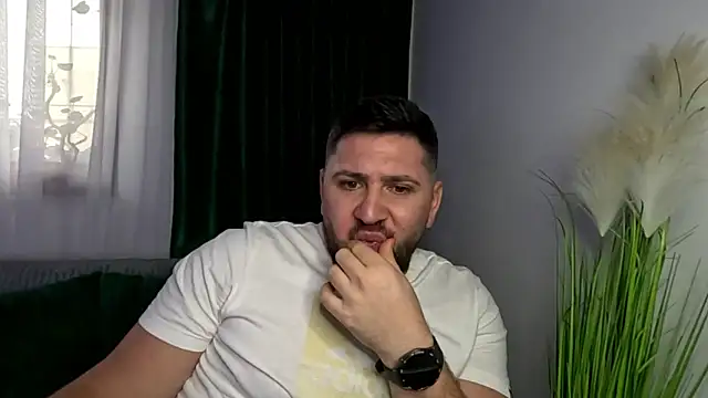 Gold_Alpha_Boyのウェブカメラショー