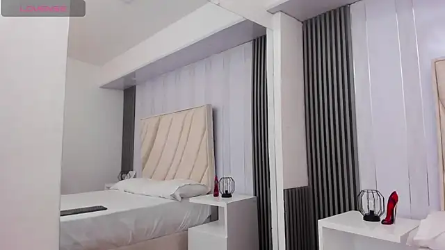 chloe_larson Chat XXX in diretta