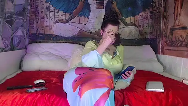 NightOrhideya 网络视讯表演