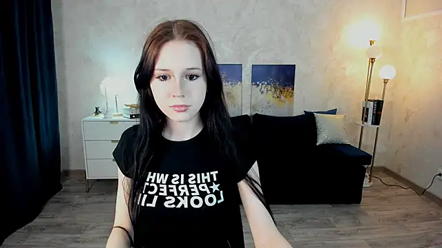 VioletHarme Chat XXX in diretta