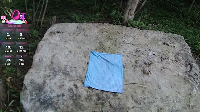 esmeralda_li Show Webcam