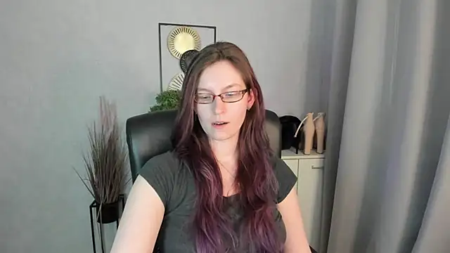 Chat +18 de emmaxDelight ao vivo